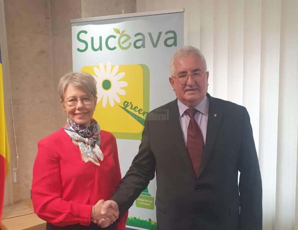Ambasadorul Suediei, Therese Hydèn, împreună cu primarul Sucevei, Ion Lungu