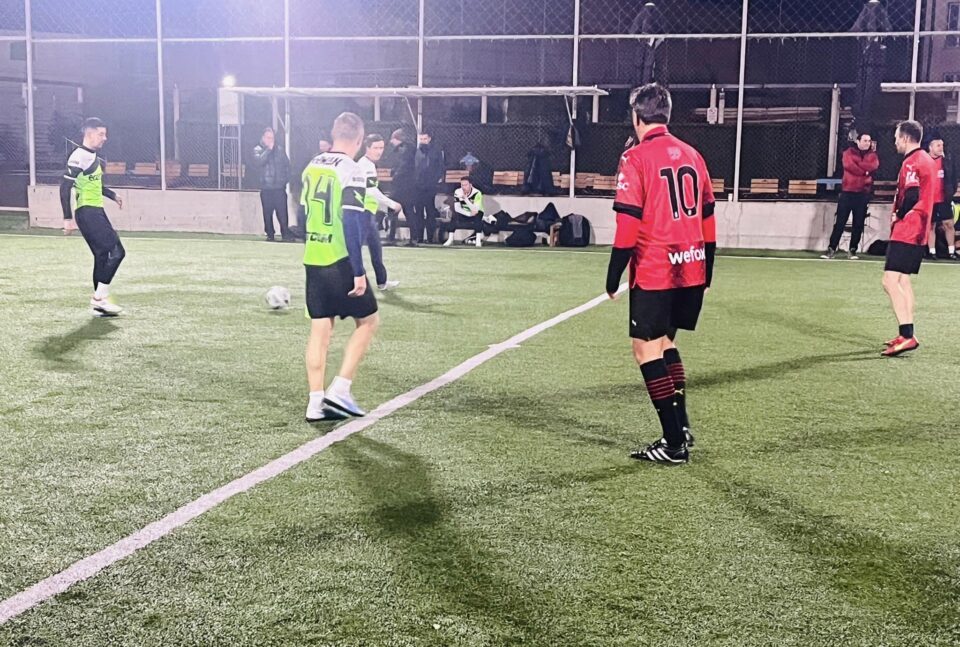 A mai rămas de disputat o rundă din campionatul de old-boys