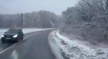 Primele ninsori abundente din acest sezon rece au îngreunat circulația pe drumurile naționale din județul Suceava