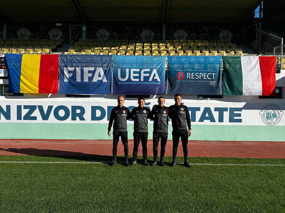 O brigadă de arbitri suceveni a arbitrat amicalul România – Italia, U18. Foto Silviu-Nicolae Iftode O brigadă de arbitri suceveni a arbitrat amicalul România – Italia, U18. Foto Silviu-Nicolae Iftode