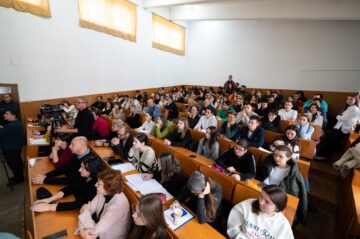 Conferință Mihnea Măruță