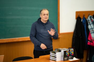 Lectorul universitar Arthur Suciu