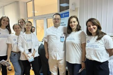 Noi cazuri de diabet, descoperite la testările gratuite efectuate de diabetologii Spitalului Clinic Suceava, de Ziua mondială de luptă împotriva diabetului. Foto FB dr. Claudiu Cobuz