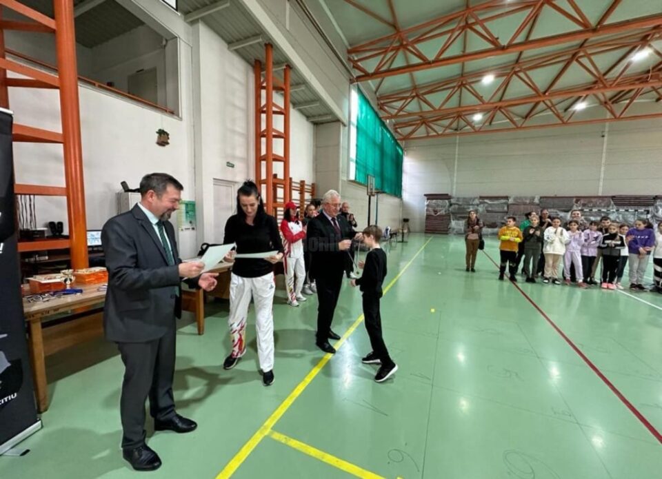 Primarul Ion Lungu, prezent în weekend la evenimentul sportiv - „Aleargă pentru sănătatea ta, organizat de Academia de Sport Suceava la Școala Gimnazială Nr. 11