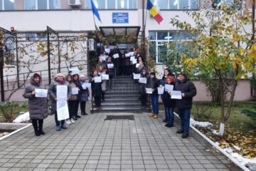 Angajatii Casei de Pensii Suceava vor protesta zilnic timp de două ore fără ca activitatea instituției să fie întreruptă