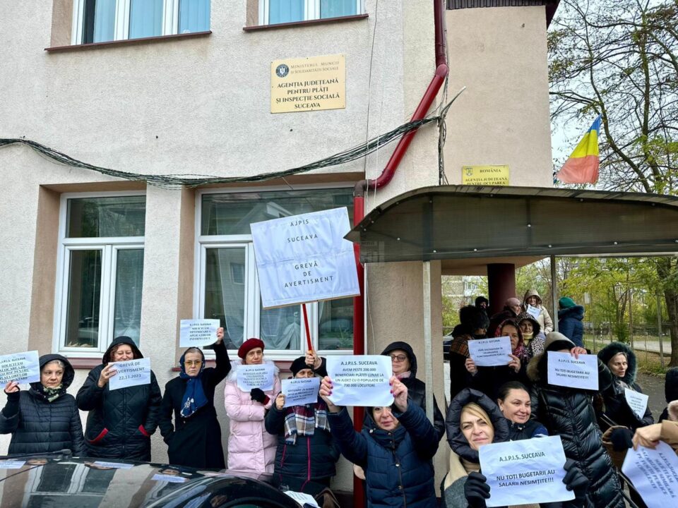 Angajații Agenției pentru Plăți și Inspecție Socială, în grevă de avertisment, pentru salarii mai mari și condiții mai bune