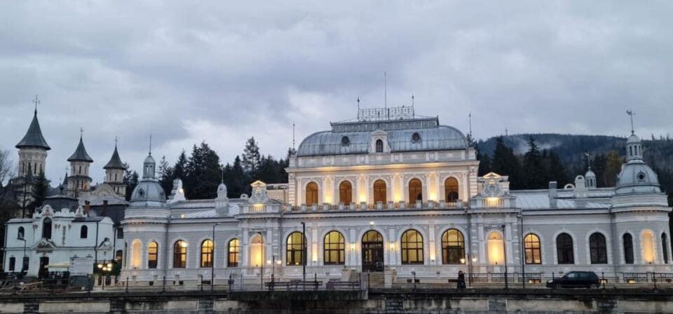 Ziua Bucovinei, în Țara Dornelor: Inaugurarea Cazinoului, târgul de turism și de produse locale Ziua Bucovinei, în Țara Dornelor: Inaugurarea Cazinoului, târgul de turism și de produse locale