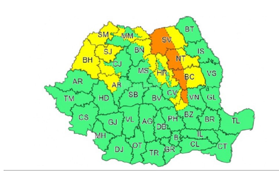 Avertizări de ninsoare și viscol