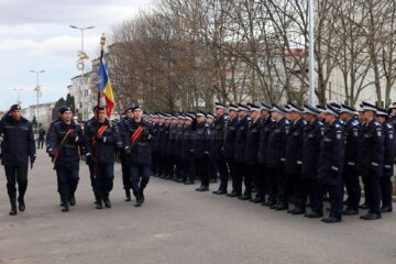 Ceremonia de absolvire și avansare în gradul de sergent major a absolvenților Școlii Militare de Subofițeri de Jandarmi Fălticeni