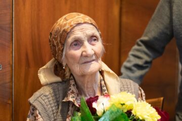 Viorica Hogas la 106 ani