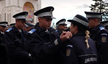 Ceremonia de absolvire și avansare în gradul de sergent major a absolvenților Școlii Militare de Subofițeri de Jandarmi Fălticeni