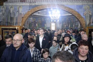 Biserica „Sfinții Mucenici Mercurie și Ecaterina”, construită la Rădășeni în urmă cu 412 ani, și-a sărbătorit hramul