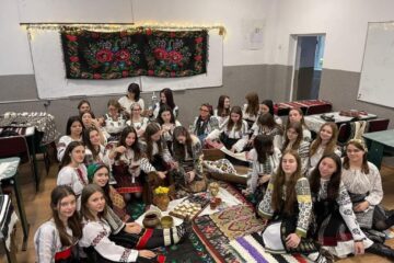 Șezătoare, expoziții, dezbateri și concursuri, de Ziua Bucovinei, la Colegiul „Mihai Eminescu”