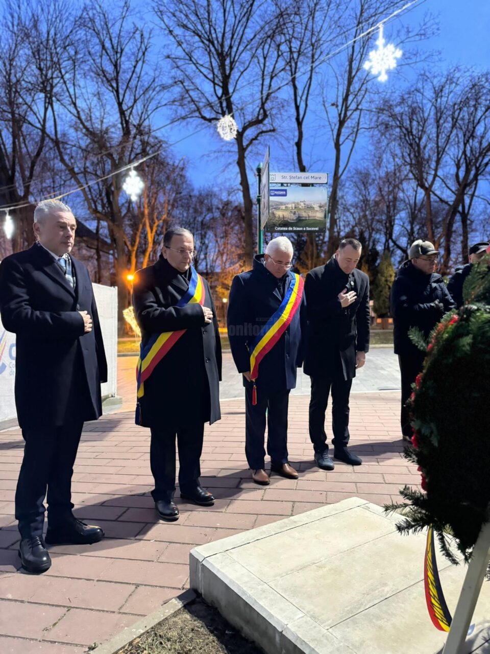 În zorii zilei, Flutur, Lungu, Balan și Harșovschi au depus coroane la bustul unionistului Iancu Flondor În zorii zilei, Flutur, Lungu, Balan și Harșovschi au depus coroane la bustul unionistului Iancu Flondor