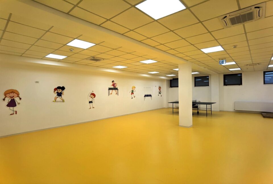 Cea mai modernă sală de sport din Suceava, realizată în timp record de Simion Tehnoconstruct, inaugurată de Ziua Națională a României