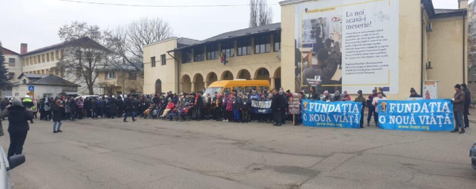 Marșul „Egal e Normal”, ediția a XII-a, la Siret, organizat de Fundația „O Nouă Viață”
