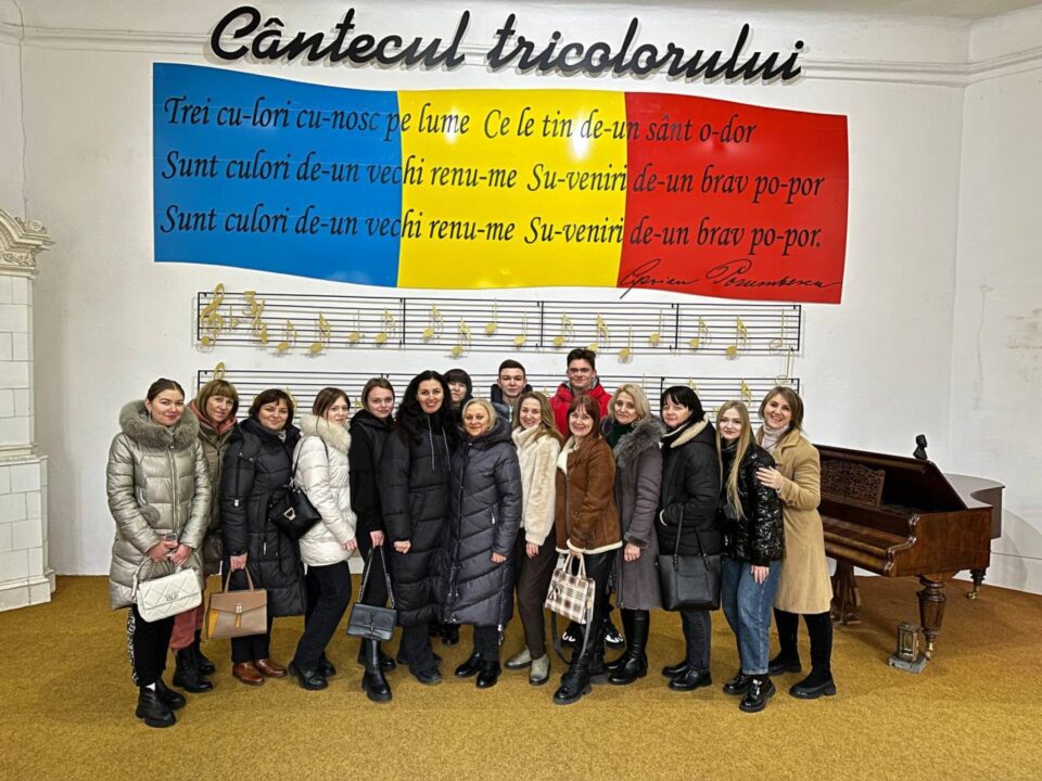 14 elevi și profesori de la Cernăuți, într-un schimb de experiență la Colegiul Național „Mihai Eminescu” Suceava