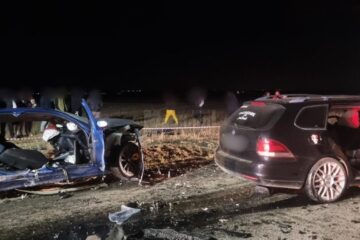 Cumplitul accident soldat cu moartea unei tinere și rănirea gravă a altor trei persoane, provocat de un șofer care a intrat pe contrasens