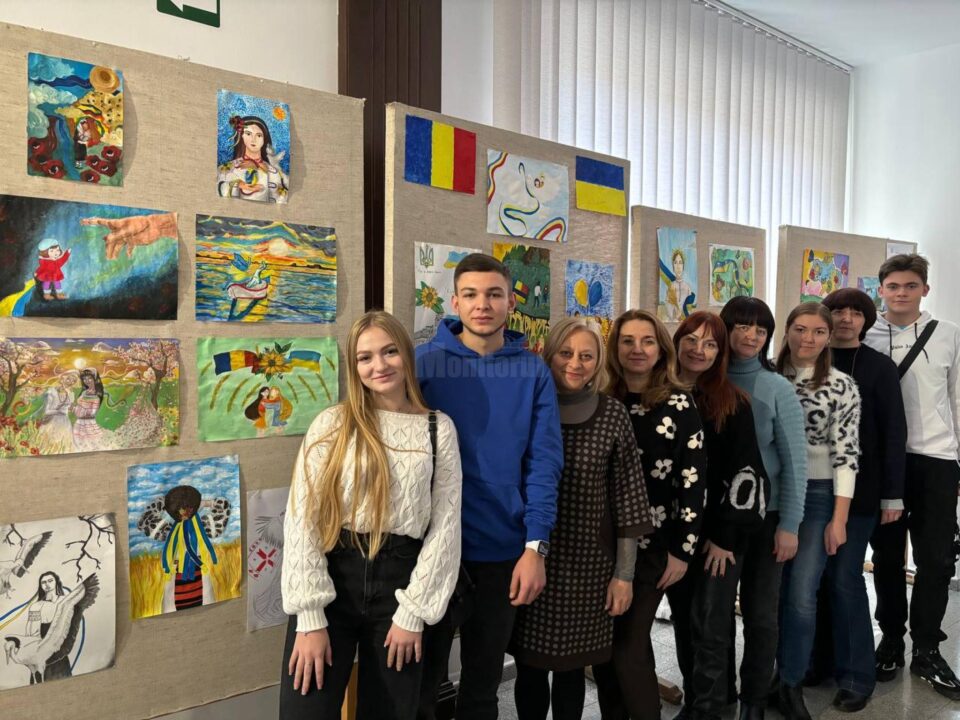 14 elevi și profesori de la Cernăuți, într-un schimb de experiență la Colegiul Național „Mihai Eminescu” Suceava