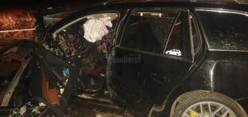 Cumplitul accident soldat cu moartea unei tinere și rănirea gravă a altor trei persoane, provocat de un șofer care a intrat pe contrasens