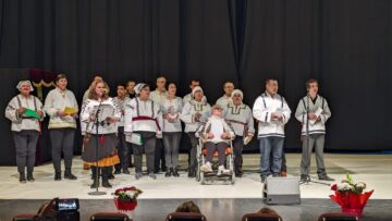 „Deschide ochii, deschide inima”, un spectacol emoționant, la Teatrul „Matei Vișniec”