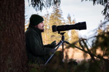 „Refugiu”, expoziție de fotografie realizată de câmpulungeanul Mihnea Tăutu, la Muzeul Arta Lemnului