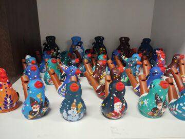 Păsări din ceramică