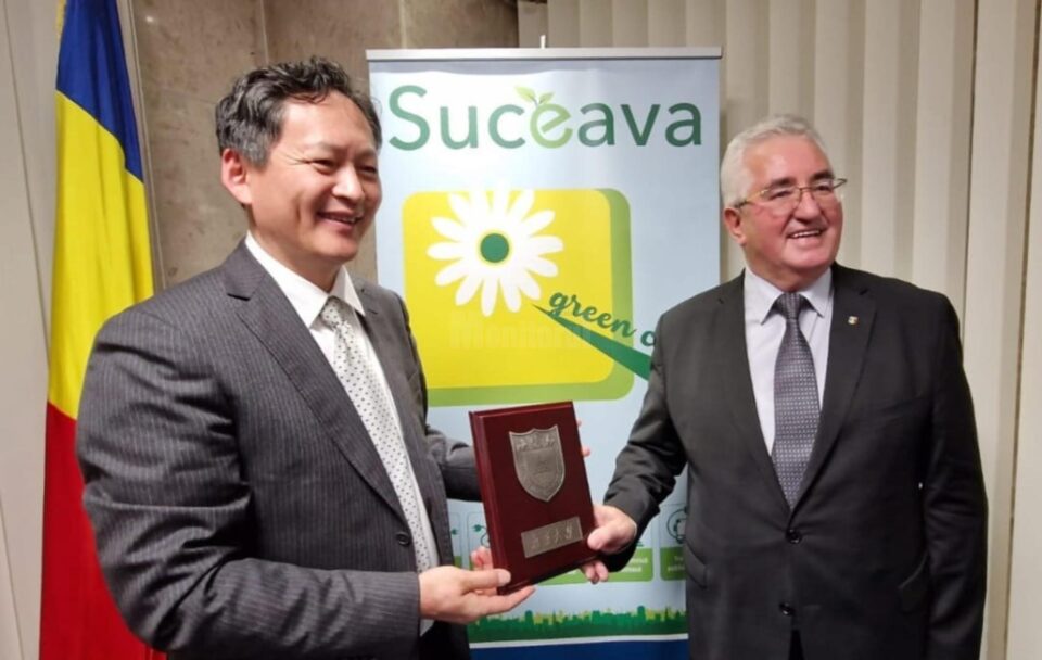 Delegație a unei universități de elită din China, la Primăria Suceava