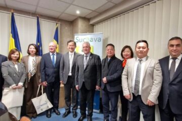 Delegație a unei universități de elită din China, la Primăria Suceava