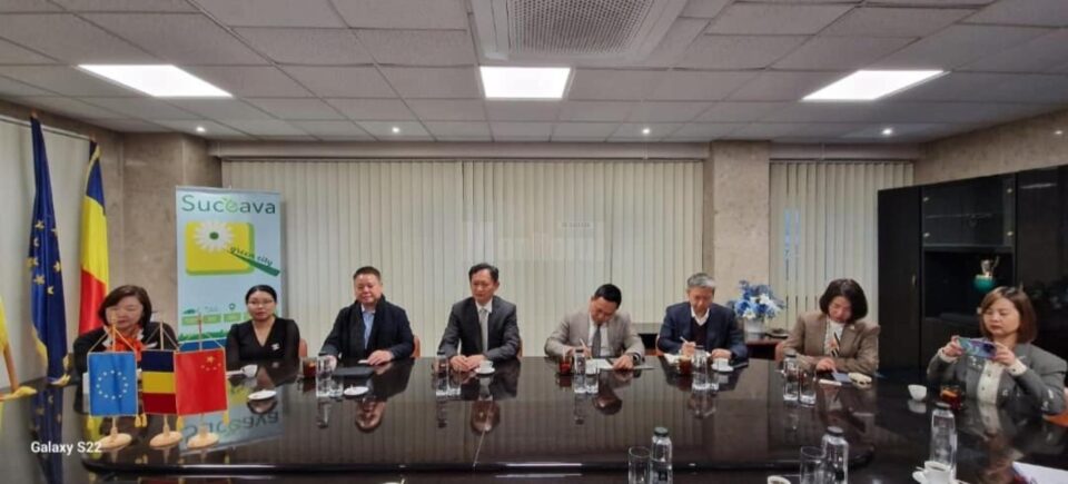 Delegație a unei universități de elită din China, la Primăria Suceava