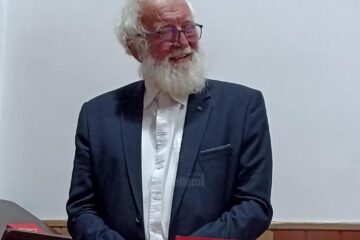 Constantin Bulboacă și volumul de catrene și caricaturi lansat sâmbătă la Fălticeni