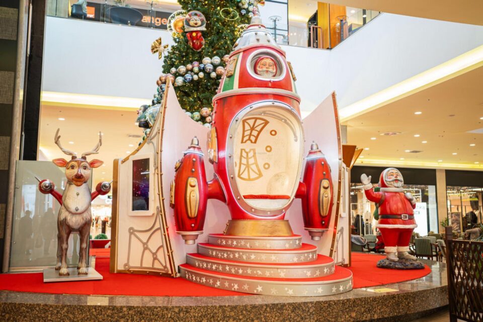 Ateliere de creație pentru copii și „Crăciunul Cosmic”, la Iulius Mall Suceava
