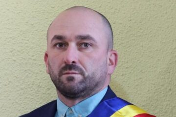 Primarul orașului Broșteni, Alexandru Hurjui