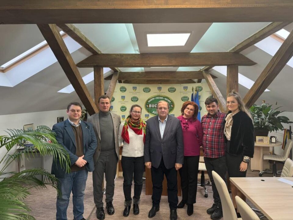 La propunerea lui Gheorghe Flutur, noua asociație se va numit „Gustă din Bucovina”