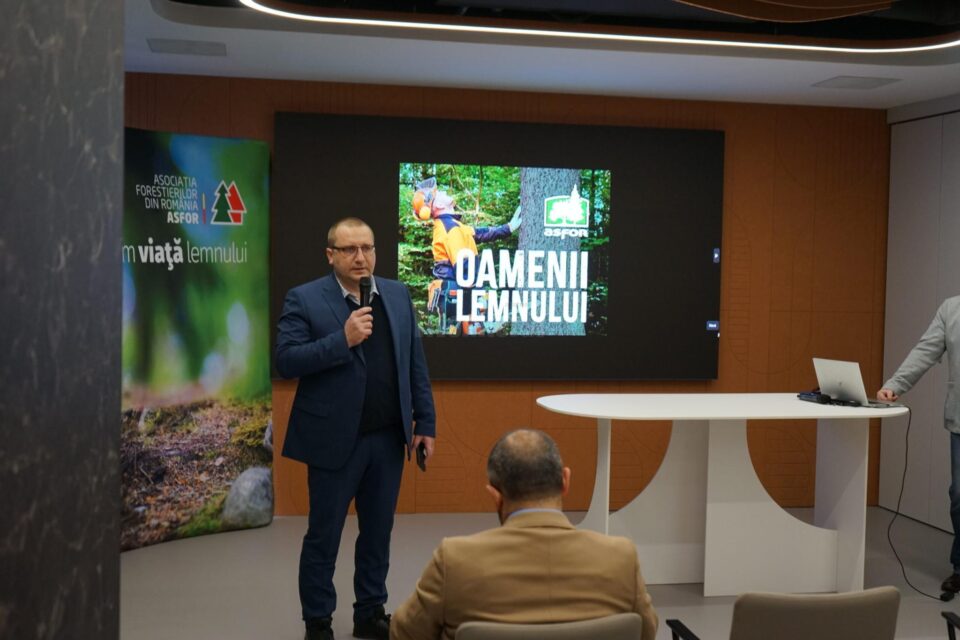 „Oamenii lemnului” - ASFOR a dedicat ultimul său eveniment din 2023 celor care au grijă de păduri și ne aduc lemnul în case