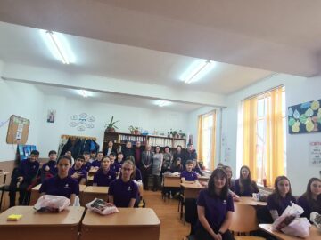 „Educație pentru noua generație”, la școlile din Cornu Luncii și Băișești