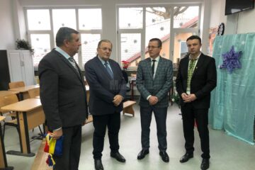 Președintele Consiliului Județean Suceava, Gheorghe Flutur, a fost prezent la lucrările de extindere a Școlii Gimnaziale ”George Tofan” din Bilca