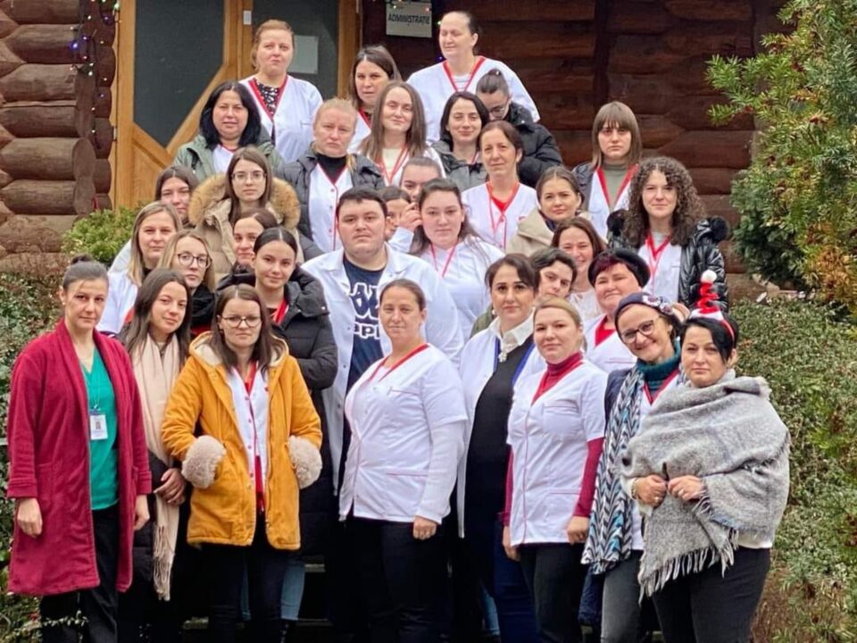 Voluntariat la Colegiul ,,Andronic Motrescu”, în prag de sărbători