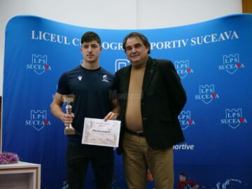 Fost campion al României de 9 ori, Ovidiu Slusariuc a venit să-i premieze pe rugbiștii de la LPS Suceava