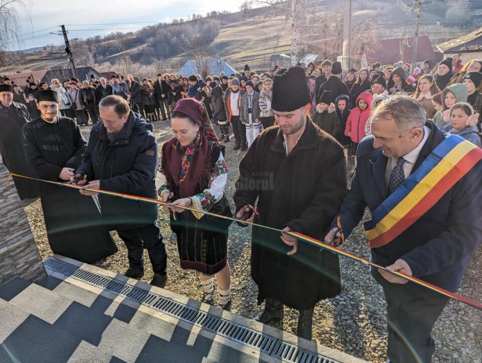 Gheorghe Flutur a participat la inaugurarea căminului cultural din comuna Comănești