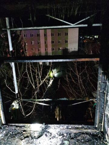 Incendiu într-un bloc de garsoniere de pe strada Jean Bart