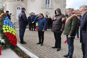 Comemorarea eroilor martiri ai Revoluției din 1989, la Fălticeni