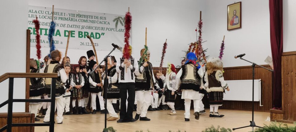 Festival Cetina de brad la Cacica