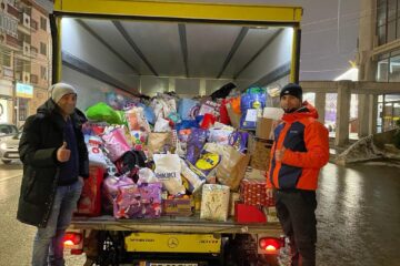 Asociația Bucovina Civică a împărțit peste 400 de pachete cu cadouri