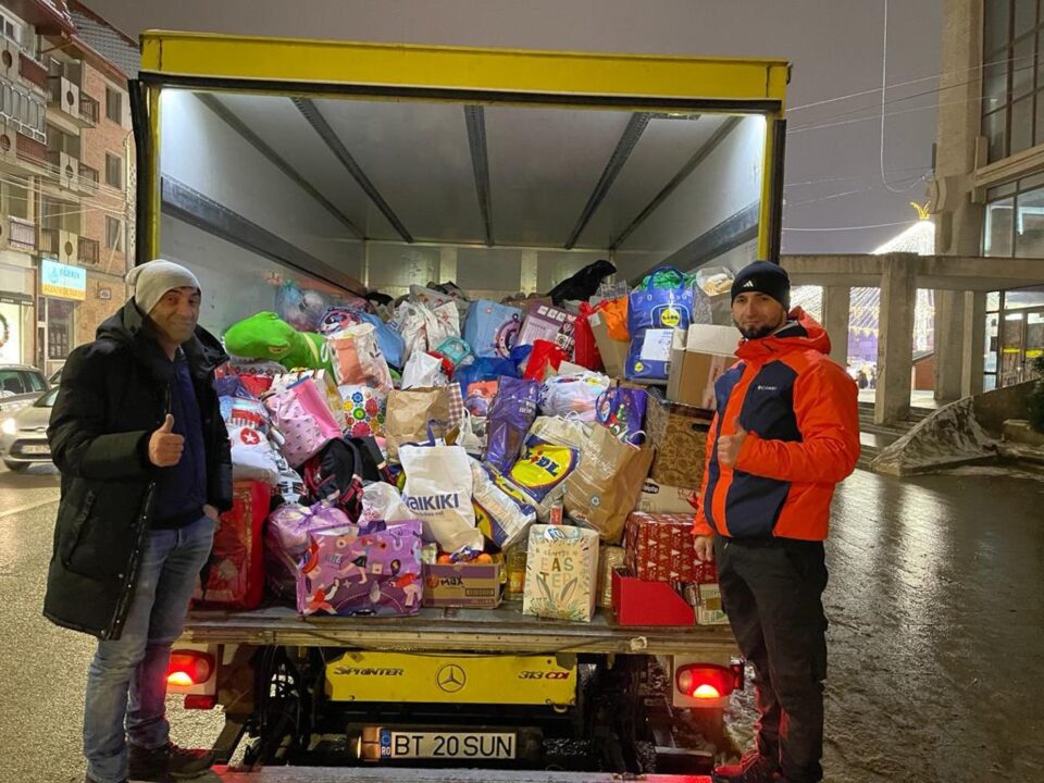 Asociația Bucovina Civică a împărțit peste 400 de pachete cu cadouri