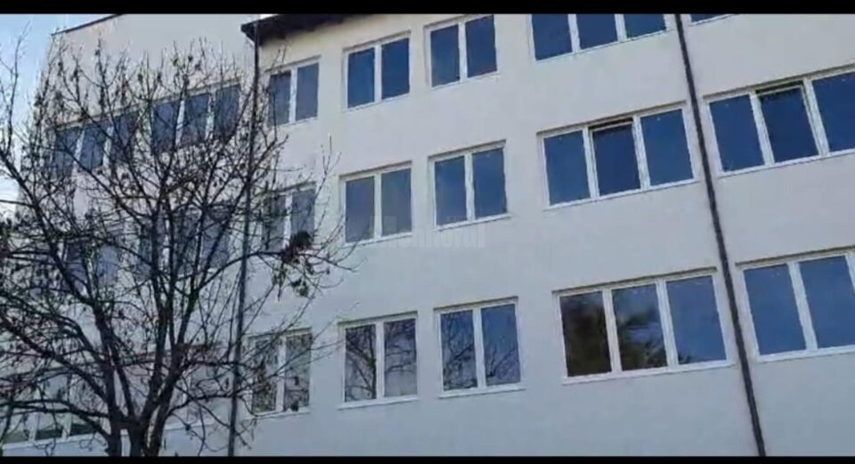 Noua clădire pentru învățământ gimnazial de la Colegiul Național ”Petru Rareș” 4