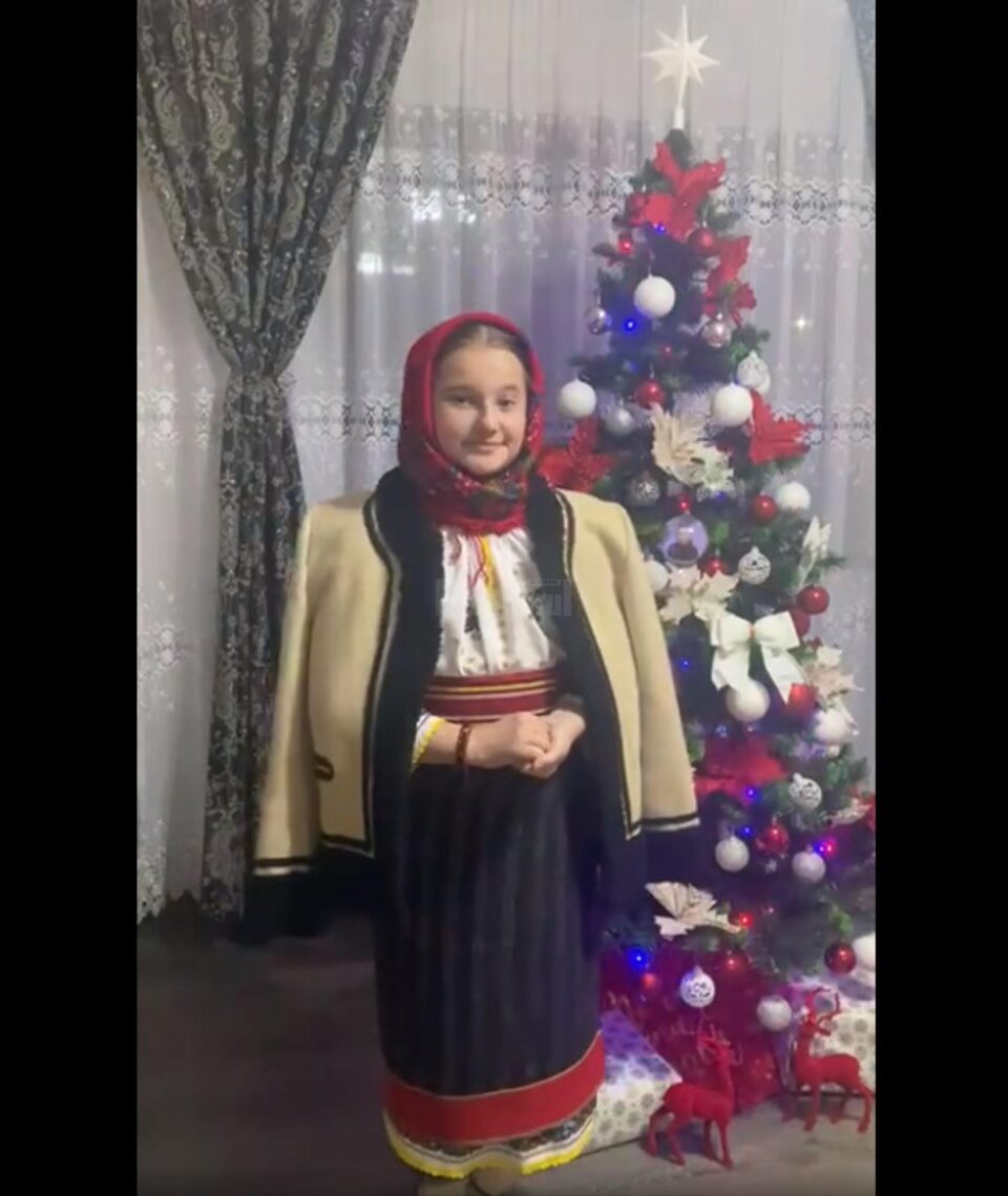 Locul III - Sofia Gabriela Maftei - 11 ani, din comuna Hârtop, județul Suceava