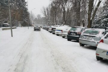 Multe străzi din Rădăuți nu au fost deszăpezite
