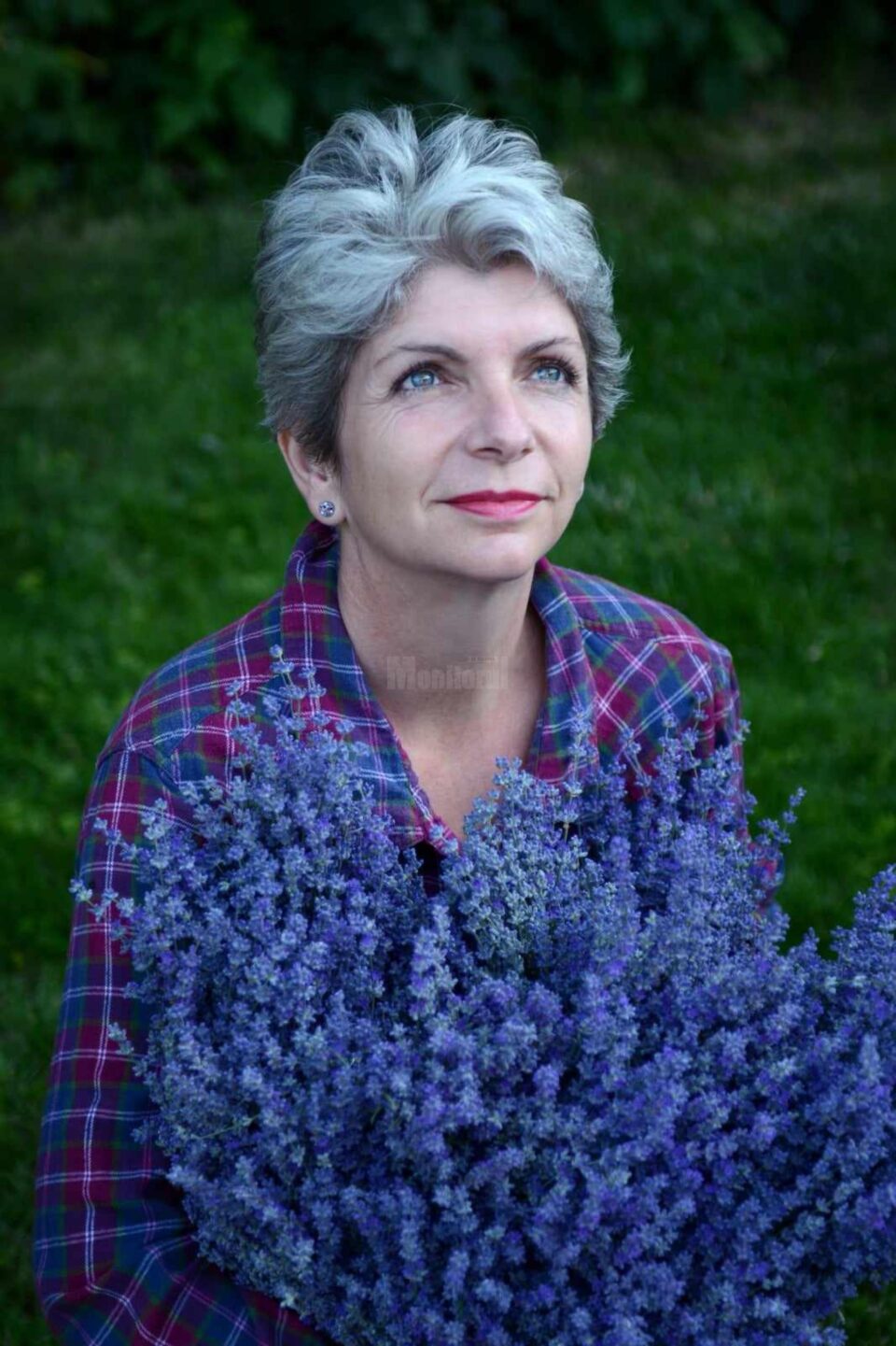 Paula Drăgușanu își lansează cartea de debut, „Suflet Indigo”, la Colegiul Tehnic „Mihai Băcescu” Fălticeni