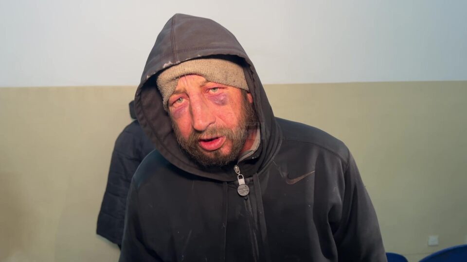 Oamenii „străzii”, căutați prin canale, printre conducte și în Gară, pentru a fi puși la adăpost de ger